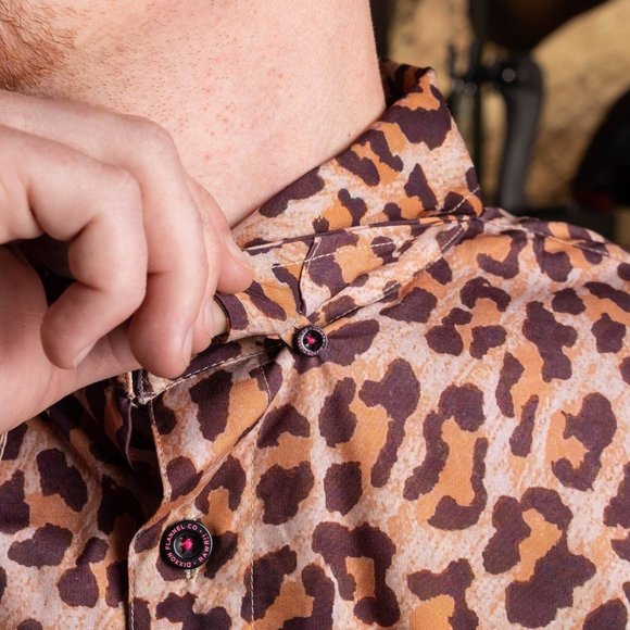 NWT Dixxon Flannel The Rick Leopard Animal Print Short Sleeve Shirt - Picture 4 of 7